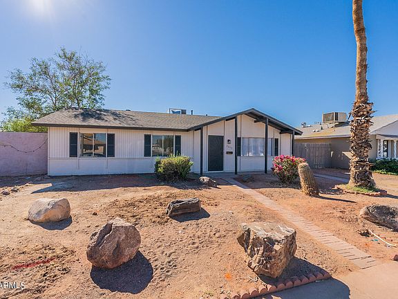 3rd image of 3253 W MAUNA LOA Lane