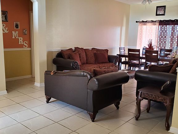 2nd image of 1812 Don Pl