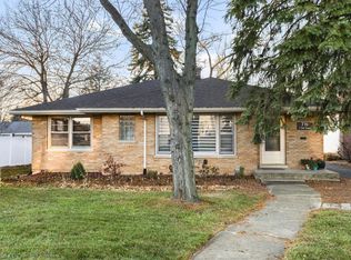 776 S York St, Elmhurst, IL 60126