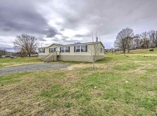 139 Oak Ln, Blaine, TN 37709