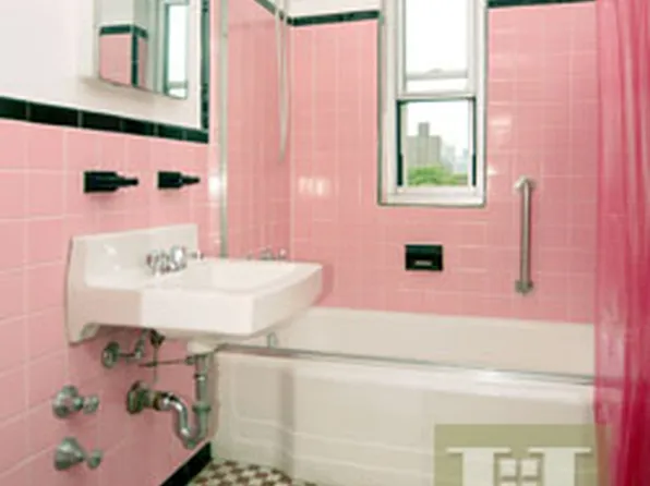 573 Grand Street image 1 of 3