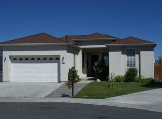 825 Ridgefield Dr, Carson City, NV 89706