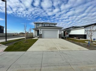 5845 N Backfire Way, Meridian, ID 83646