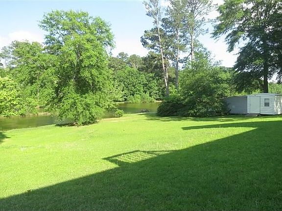 3rd image of 13703 Apple Ln