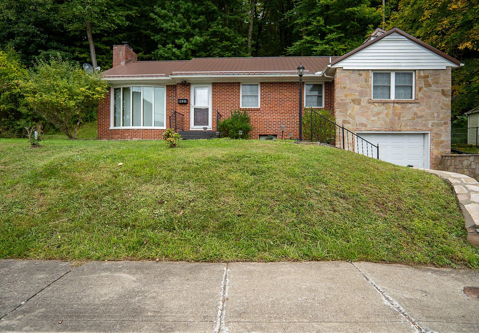 195 W Virginia Ave, Rainelle, WV 25962 Zillow