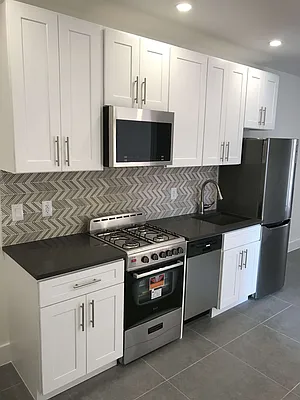 Rented by Empire City Real Estate LLC | media 20