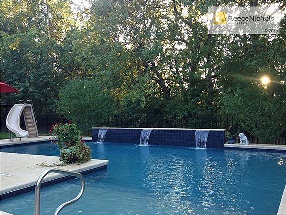 Patio & privacy landscaping.