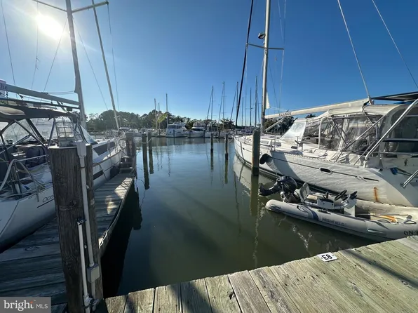 8 Piney Narrows Rd, Chester, MD 21619