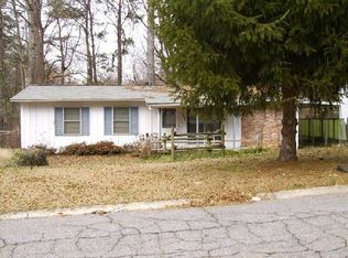 708 Lookout Dr, Forest Park, GA 30297