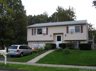 48 Tanglewood Dr, Hamden, CT 06518