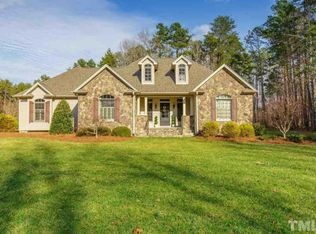 2855 Iron Gate Dr, Mebane, NC 27302