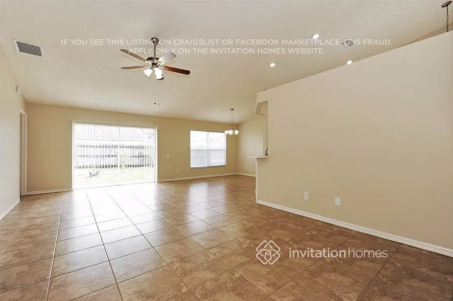 9403 Posen Pl Tampa, FL 33635 — Photo 2