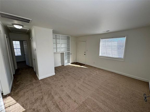 4th image of 1231 Lolly Ln