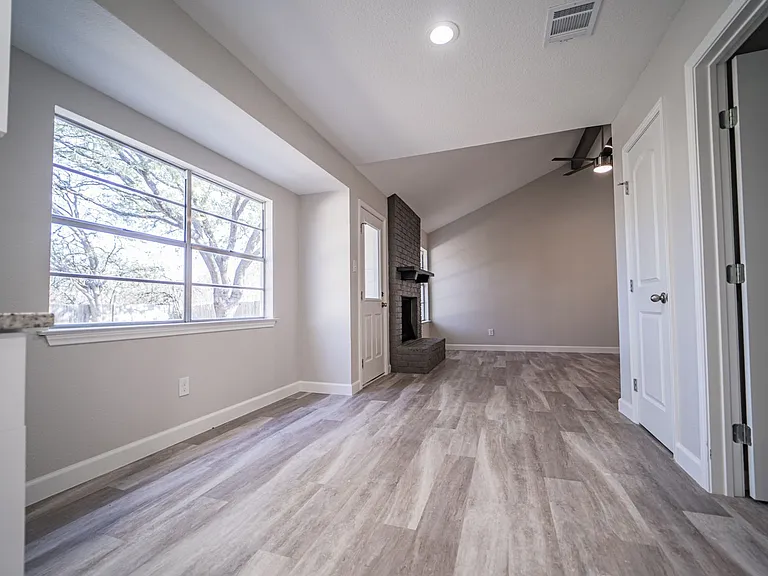 5866 Cliff Path — Photo 17