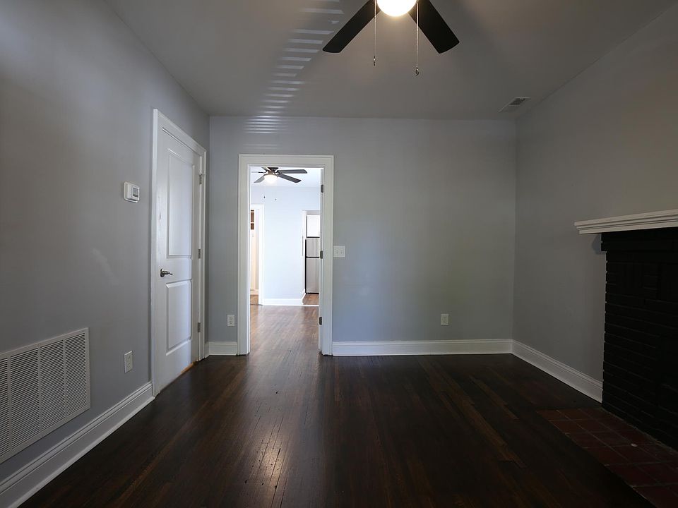 1st image of 3274 1/2 N High St APT 4