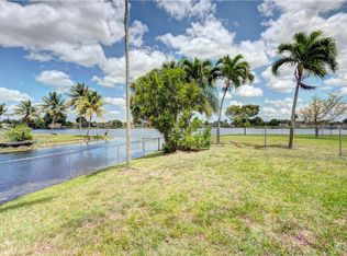 10859 NW 25th Ct, Sunrise, FL 33322
