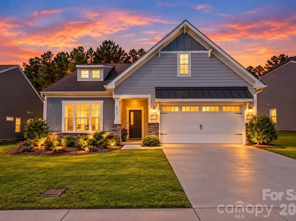 1017 Dali Blvd, Mount Holly, NC 28120