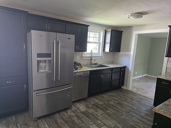 5th image of 1524 Dalton St
