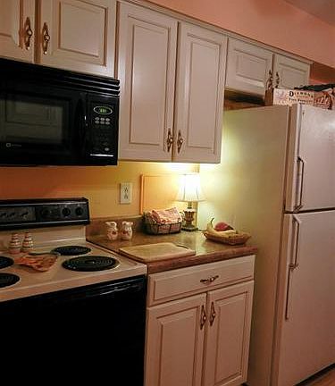 5th image of 1550 Teakwood Dr Suite 4B
