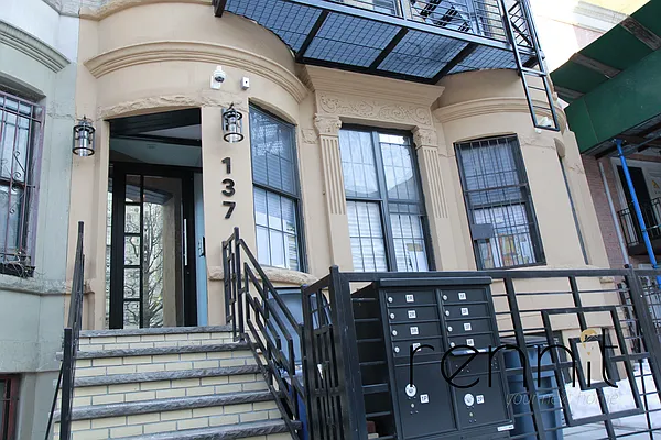 Rented by Rennit Inc. | media 42