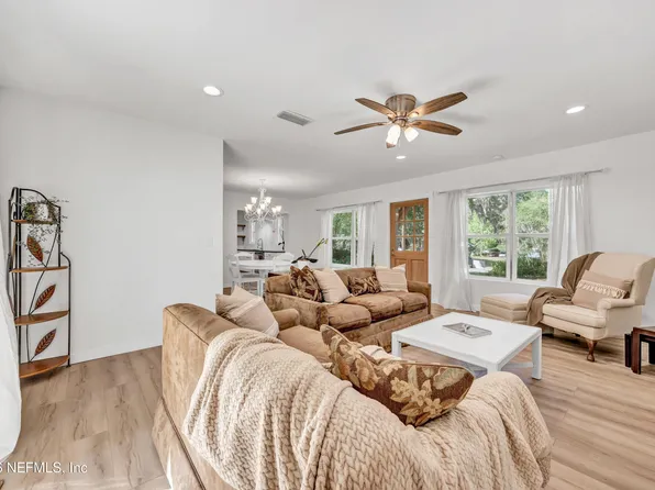 8924 LOPEZ Court, Jacksonville, FL 32216