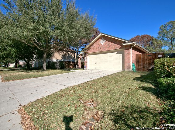 3rd image of 15022 Preston Court Dr