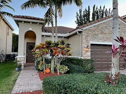 1st image of 4664 Capital Dr