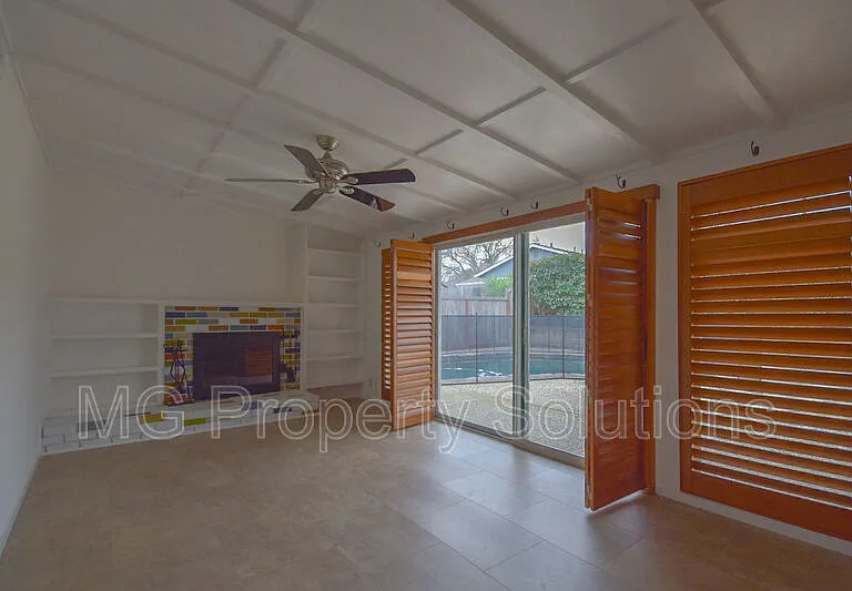 521 Rowland Blvd — Photo 10