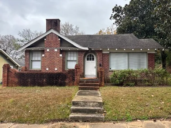 1102 10th Ave N, Columbus, MS 39701