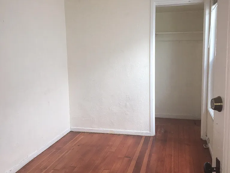 5254 Claremont Ave — Photo 6