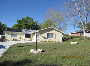 2035 Melanie St, Fruitland Park, FL 34731