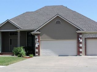 2614 SW Chauncey Ct, Topeka, KS 66614