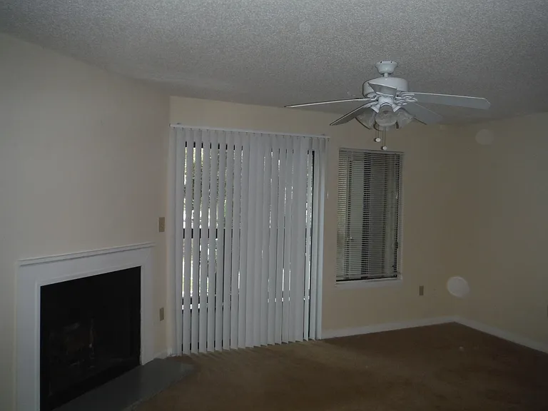 3510 Sable Palm Ln #E — Photo 3