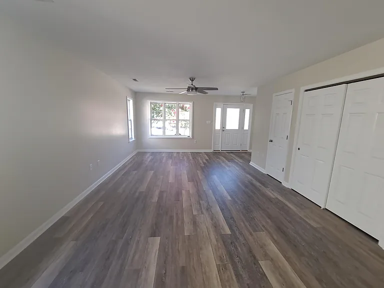 210 Amaret St — Photo 13