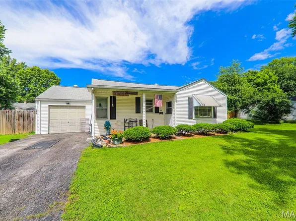 1819 N 16th St, Belleville, IL 62226