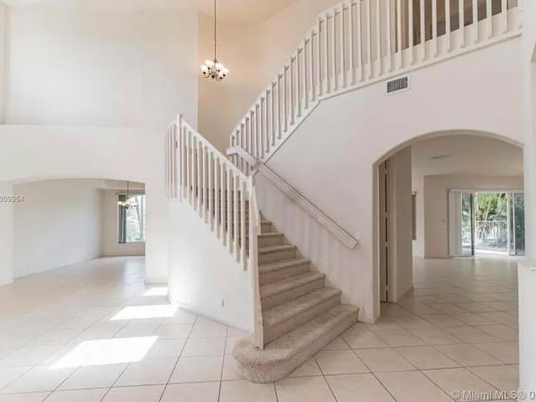1831 Waldorf Dr — Photo 6