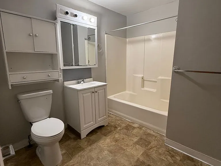 10 Grand St — Photo 10