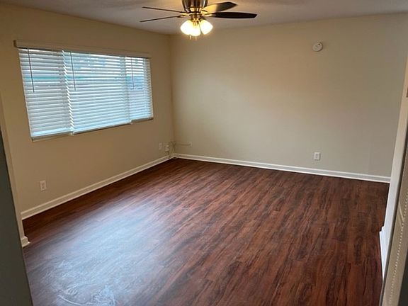 3rd image of 1148 Cotton St #A