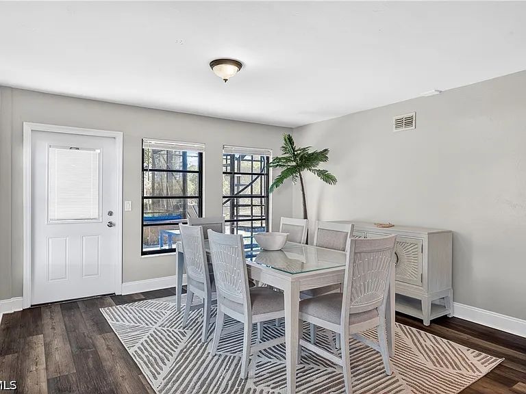 1576 Beechwood Trl — Photo 13