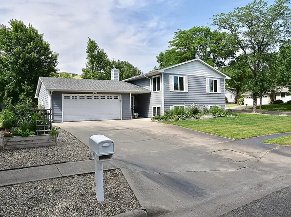 2018 Buffalo St, Pierre, SD 57501