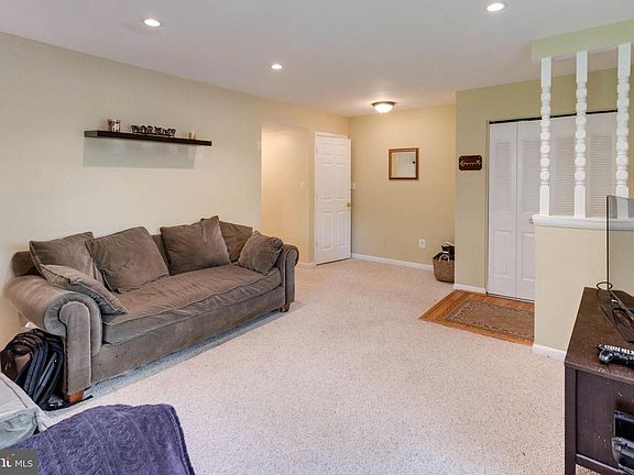 2nd image of 14686 Endsley Turn