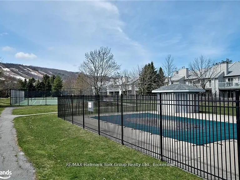 162 Settlers Way #49 — Photo 26