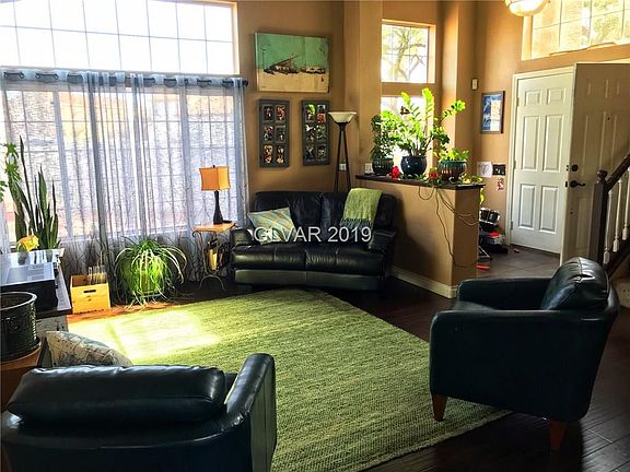 5th image of 7528 Lorinda Ave