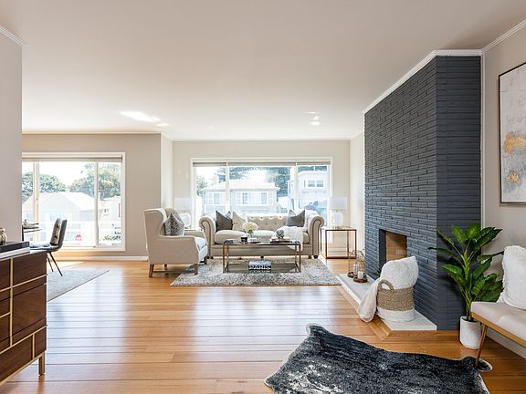 3rd image of 54 Pinehaven Dr