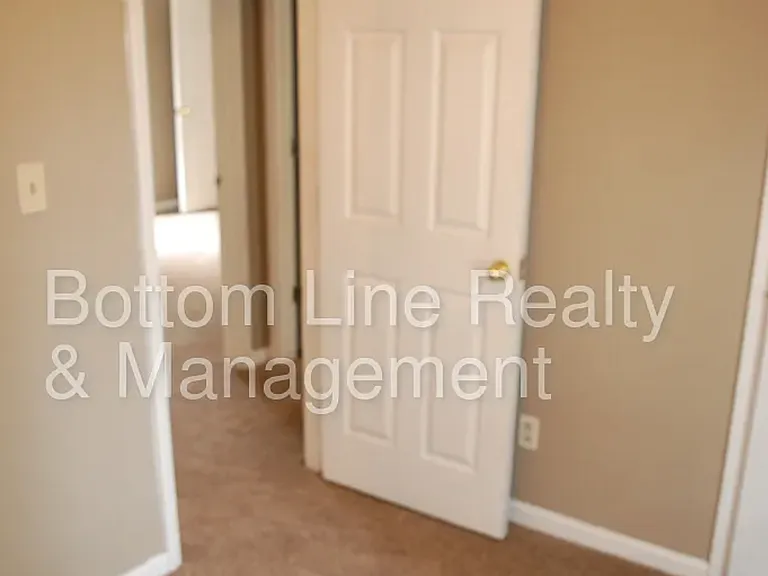 842 Reliance St — Photo 4