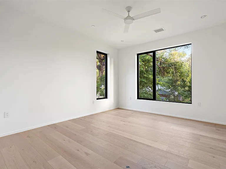 2704 Mountain Laurel Dr — Photo 27