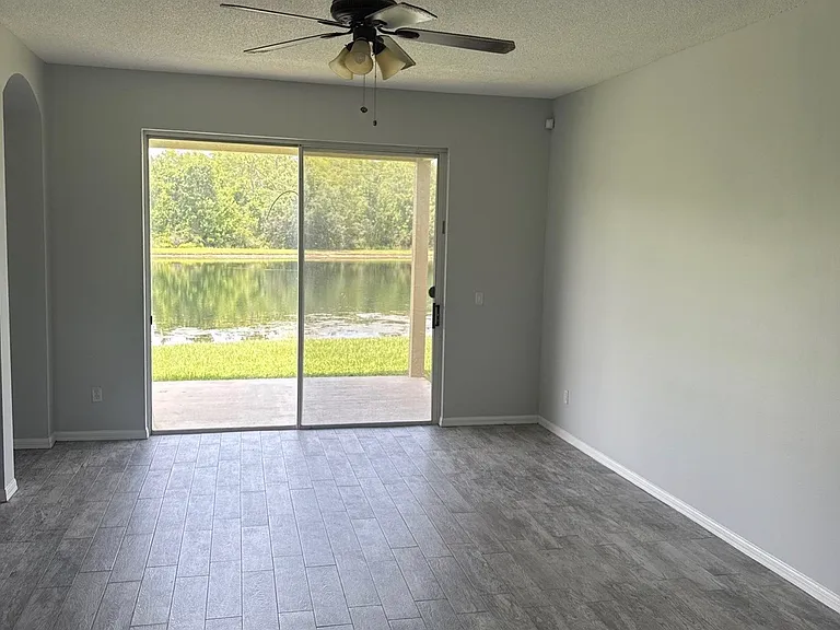 1003 Whispering Cypress Ln — Photo 10