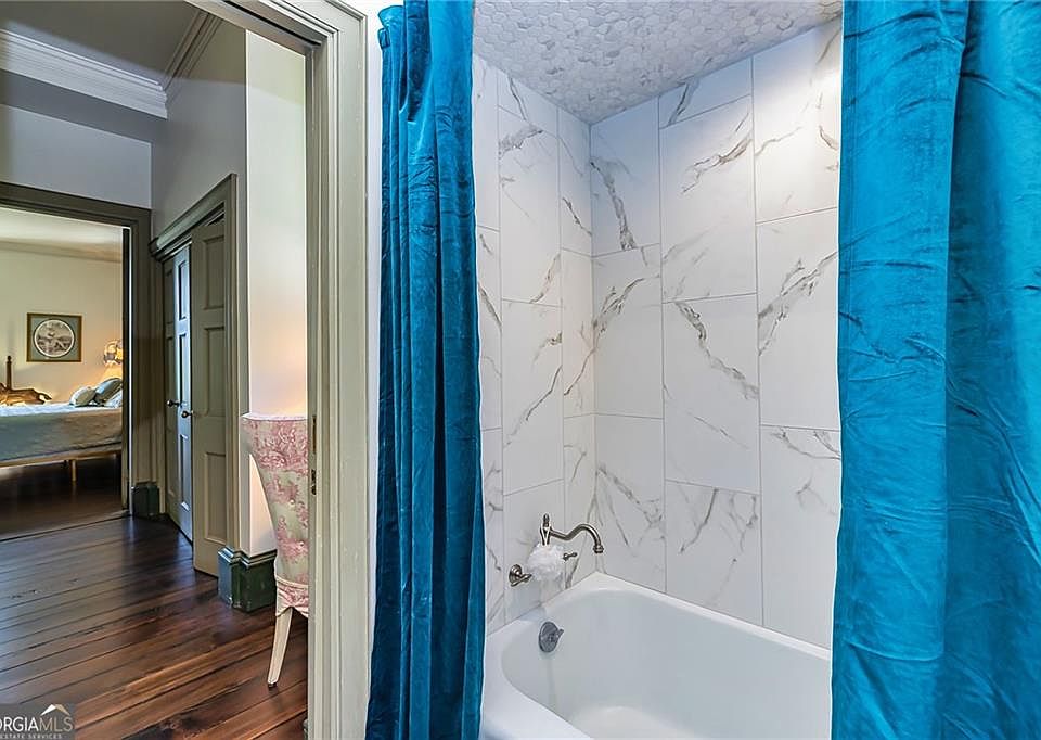 61st image of this home