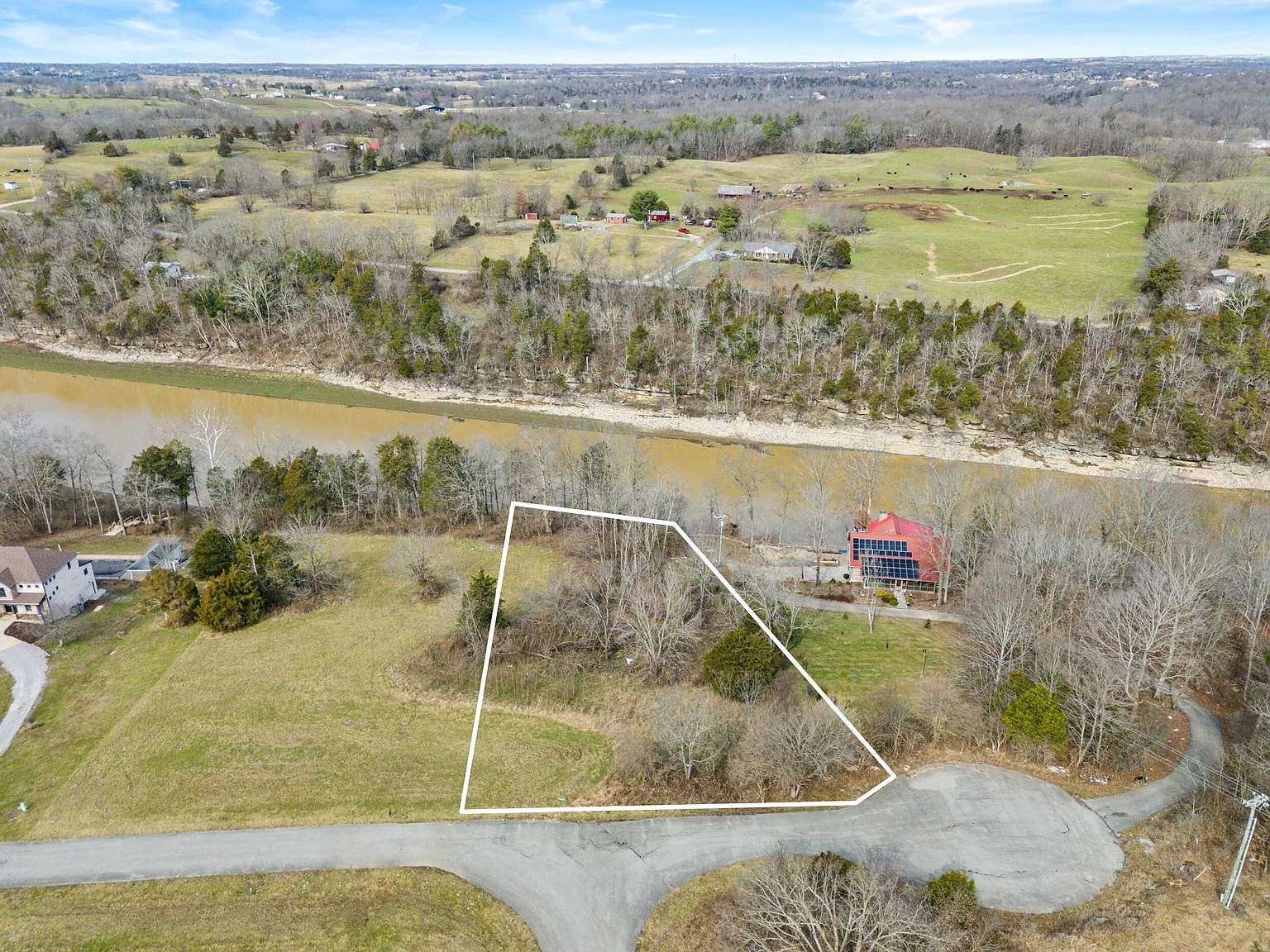 105 Meadow Point Dr photo 1