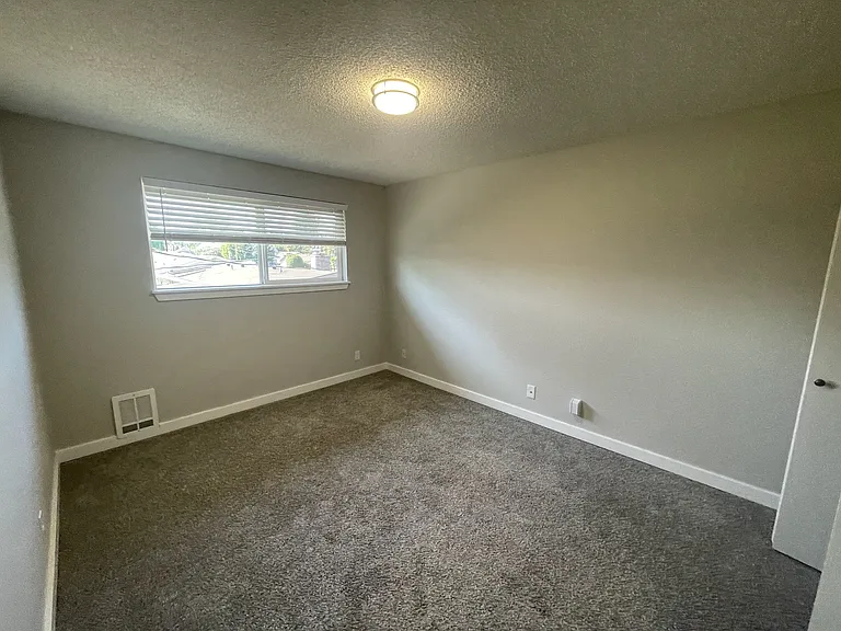 1608 Washington St #9 — Photo 13